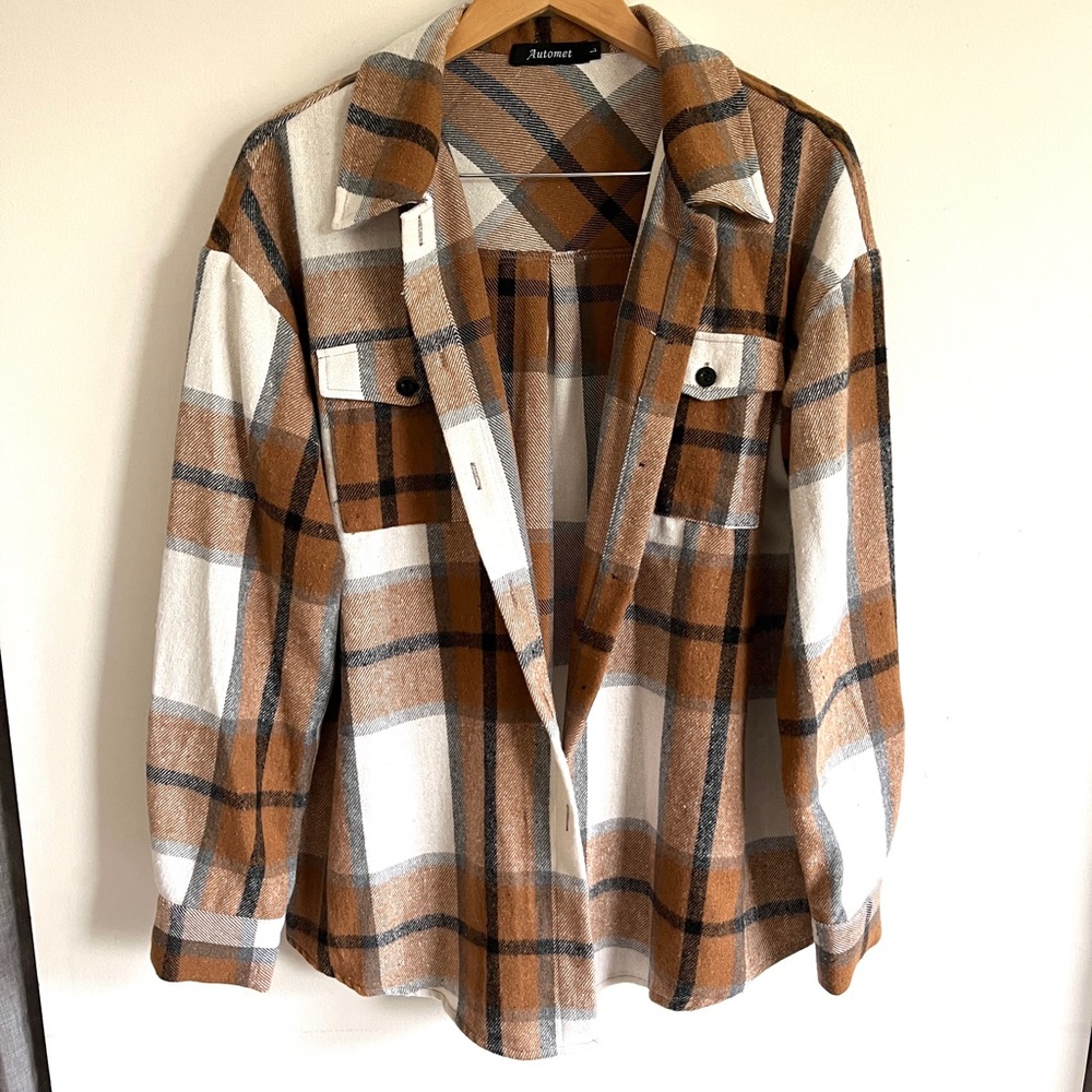 Women’s plaid shacket